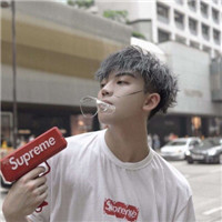 超帅气魅力网红男生个性微信头像