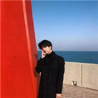 阳光简单男生微信头像