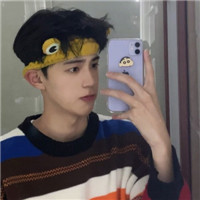 帅气超酷的个性男生微信头像