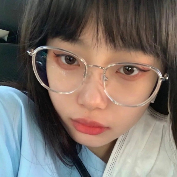 精致超美的女神复古微信头像