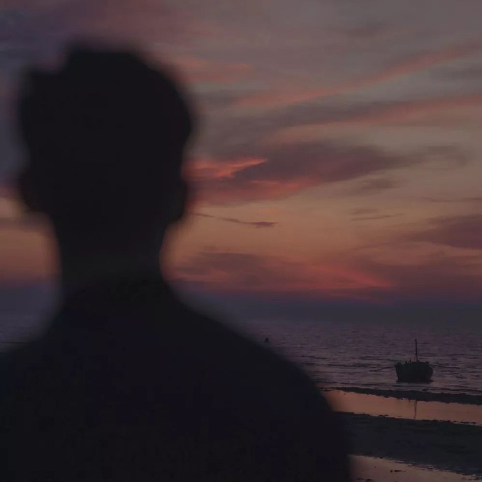 伤感孤独悲伤女生微信头像