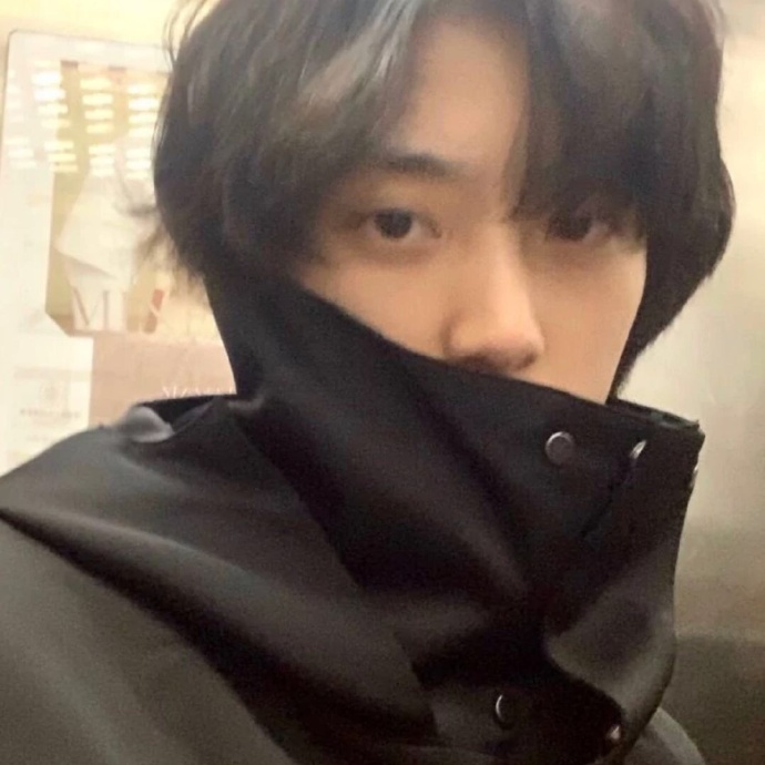 帅气有气质的可永久使用的男生微信头像