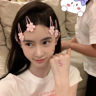 气质干净有仙气的女生头像