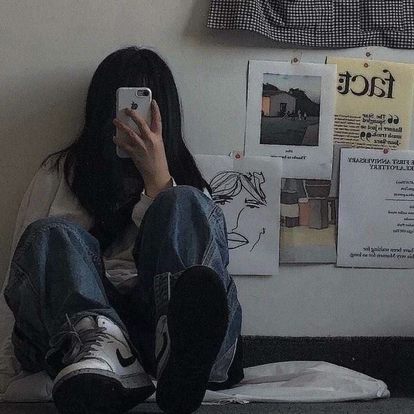 伤感孤独悲伤女生微信头像