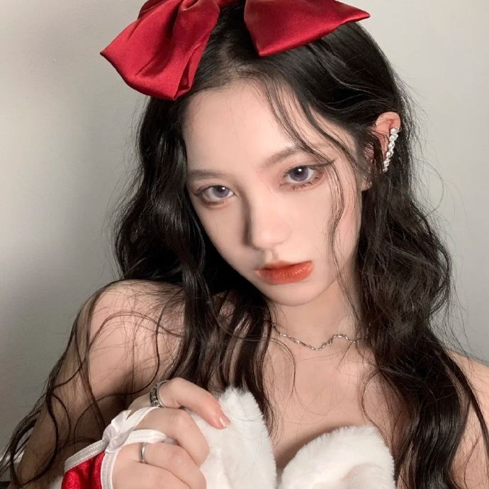 文艺清纯可爱的女生微信头像