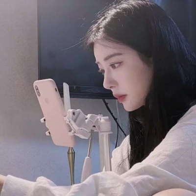 清纯又妩媚的高颜值女生微信头像