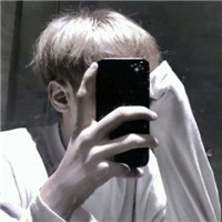 超酷自拍男生头像