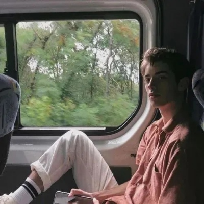 霸气又很酷的欧美男生微信头像