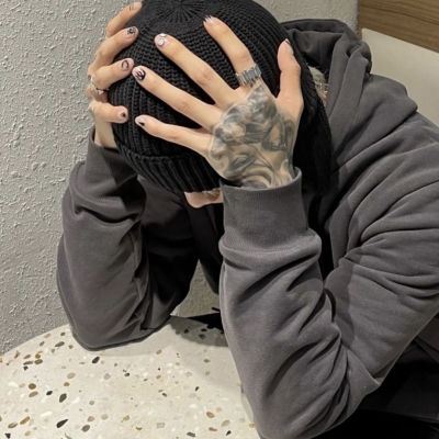 微丧高冷的男生真人微信头像