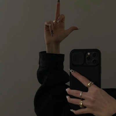 ins高级质感欧美个性微信头像