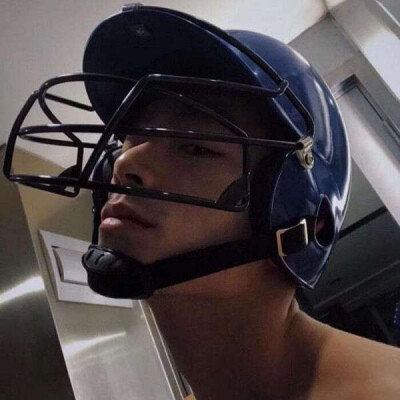 奇奇怪怪的男生微信头像