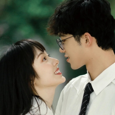 气质清纯适合夏季的个性微信头像