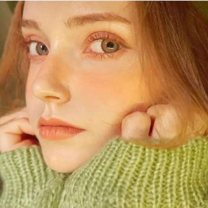 绿色系清爽女生微信头像