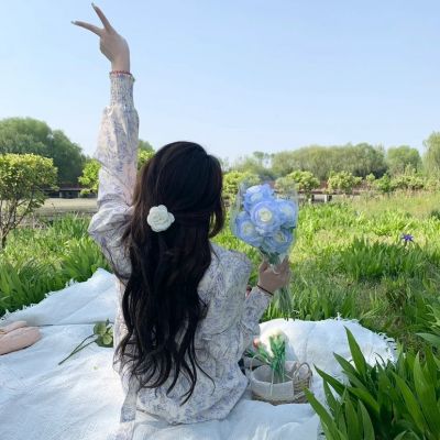 夏季清新甜美女生头像