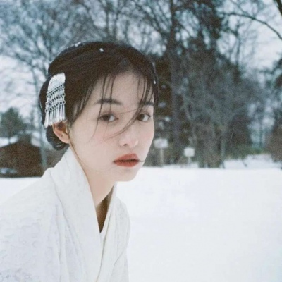 仙气十足的气质女生微信头像