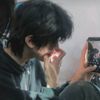 超帅侧颜的男生微信头像