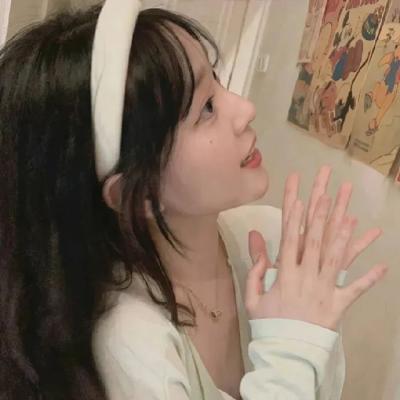 温柔干净气质的女生头像