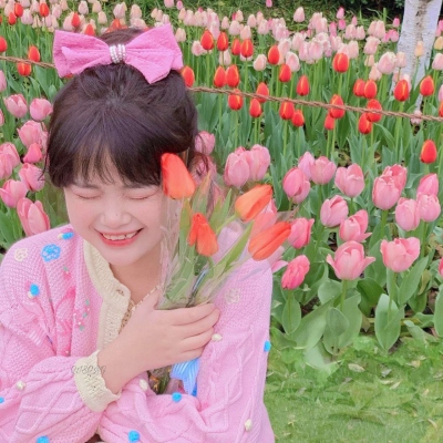 气质好看的四人闺蜜微信头像