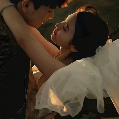 ins风高级有气质情侣头像