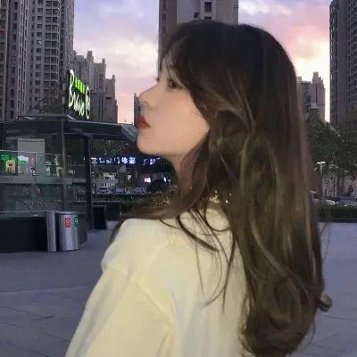 精致好看的女生头像