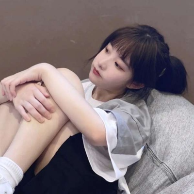 ins风高冷魅力惊艳女生微信头像