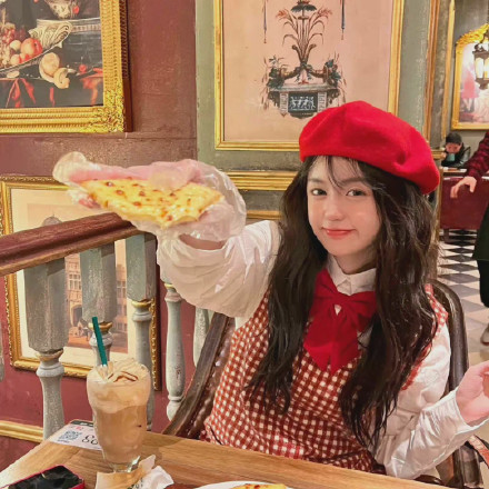 超好看的圣诞女生微信头像