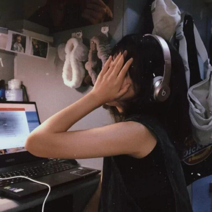 可爱高冷呆萌的女生个性微信头像