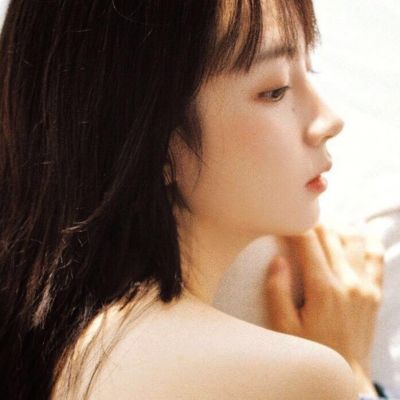 超拽霸气的酷女孩头像