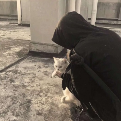 不露脸但有气质的潮流男生头像