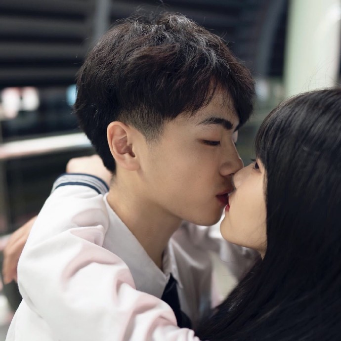 可永久使用的双人情侣微信头像