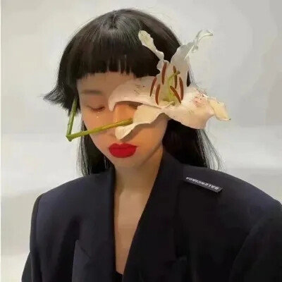 超美的女生个性复古微信头像