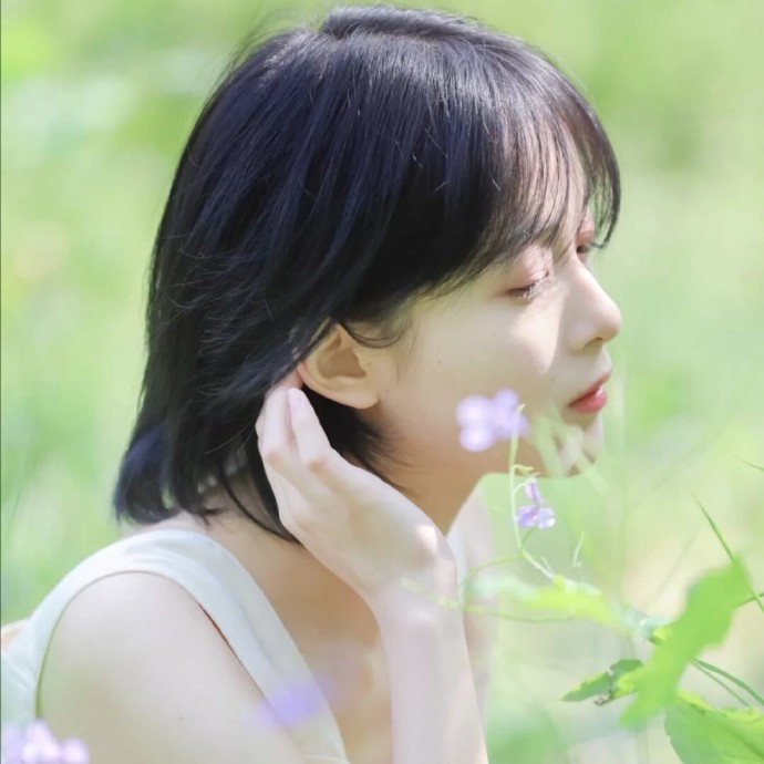 可A可萌的小姐姐微信头像