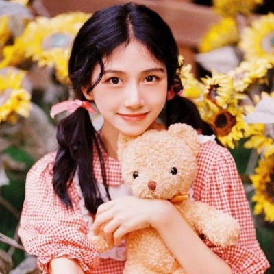 元气满满的女生头像