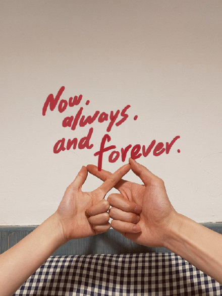 用手画出爱你情侣微信头像