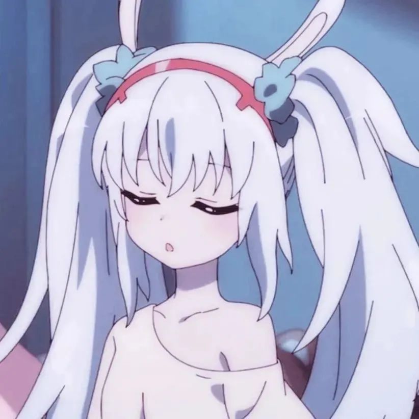 好看的动漫头像：靠边睡着的时候