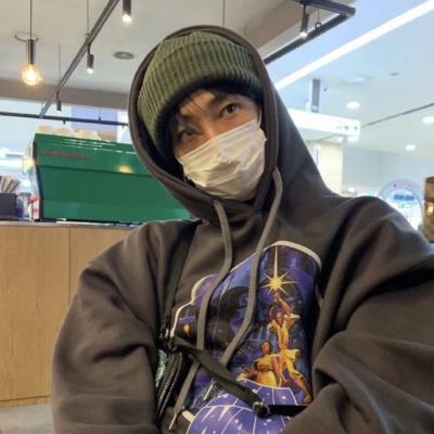 超酷的热门男生头像