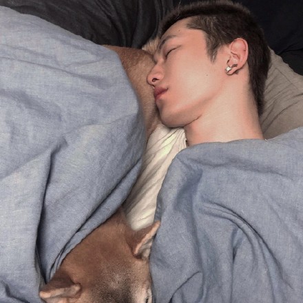 帅气男孩都用的微信头像