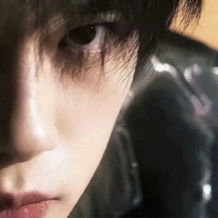 帅气阳光小哥哥微信头像