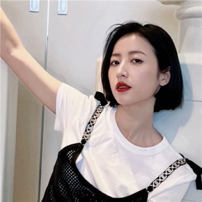 孩周雨彤气质头像