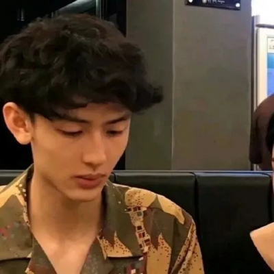 高颜值独特个性情侣微信头像