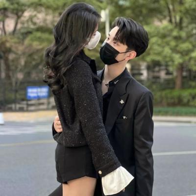 很宠溺的双人情侣头像