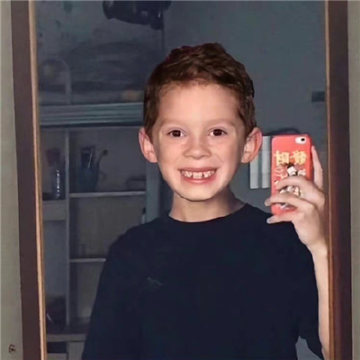 可可爱爱的男头萌萌憨憨的