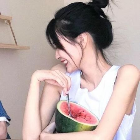 一半一张一左一右情侣微信头像