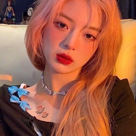 靓妹适合用的微信头像