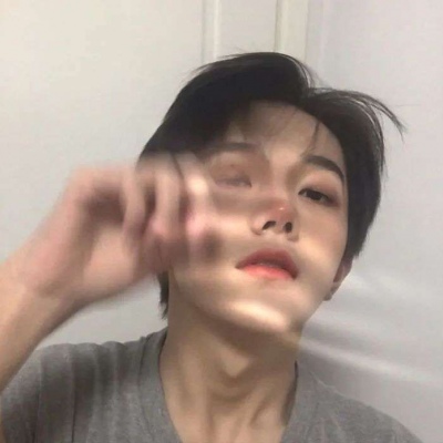 冷酷帅气真人霸气男生微信头像