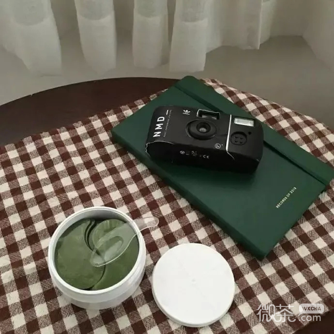 唯美清新的微信聊天背景图