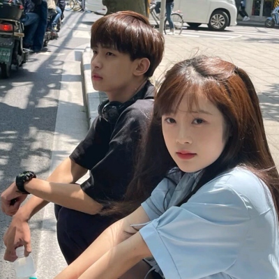 超甜超幸福的情侣微信头像