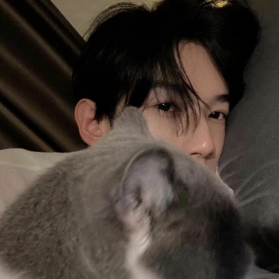 很酷很飒的男生微信头像