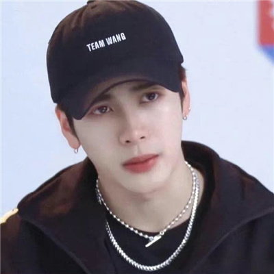 王嘉尔又潮又酷的头像