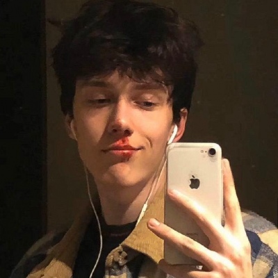 很酷痞帅的真人男生微信头像